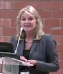 Ritratto di Dana Arnold