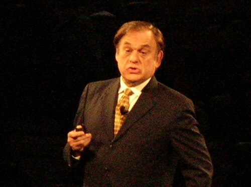 Ritratto di Earl Mindell