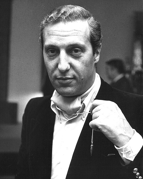 Ritratto di Frederick Forsyth