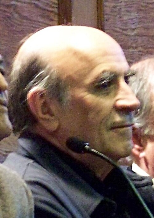 Ritratto di Gustavo Esteva