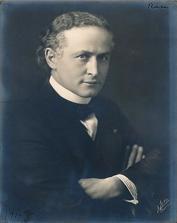 Ritratto di Harry Houdini