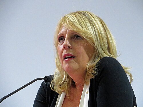Ritratto di Julianne Schultz