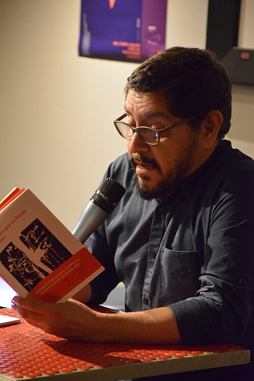Ritratto di Luis Aguilar