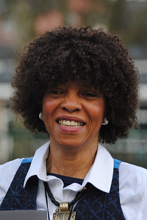 Ritratto di Margaret Busby
