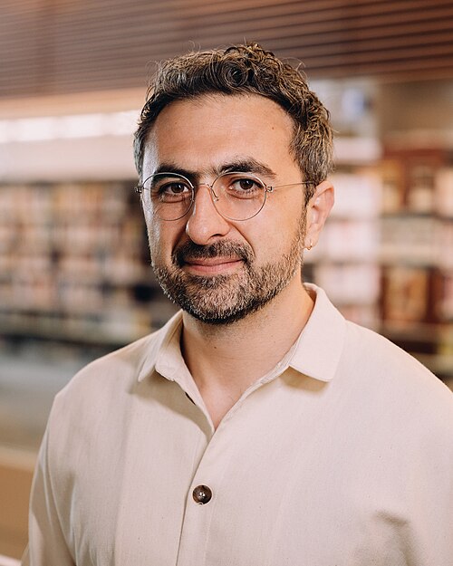 Ritratto di Mustafa Suleyman