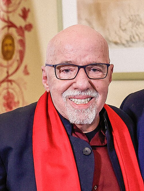 Ritratto di Paulo Coelho